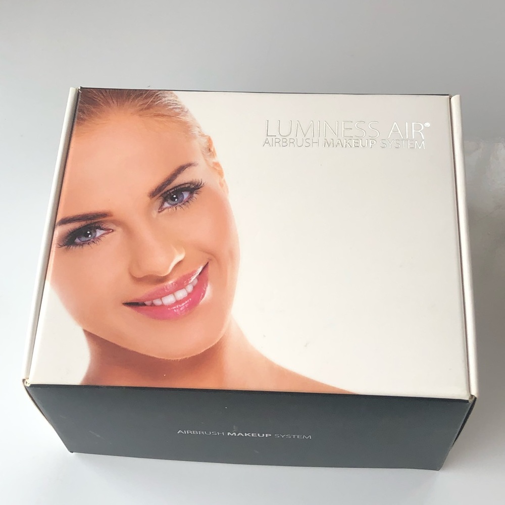 Luminess Air (airbrush Makeup system)
